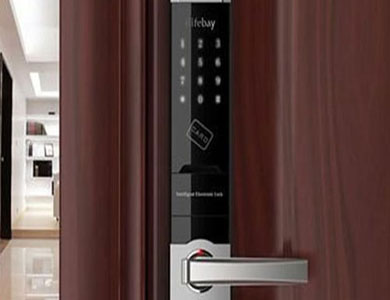 金秀24小时上门开锁公司